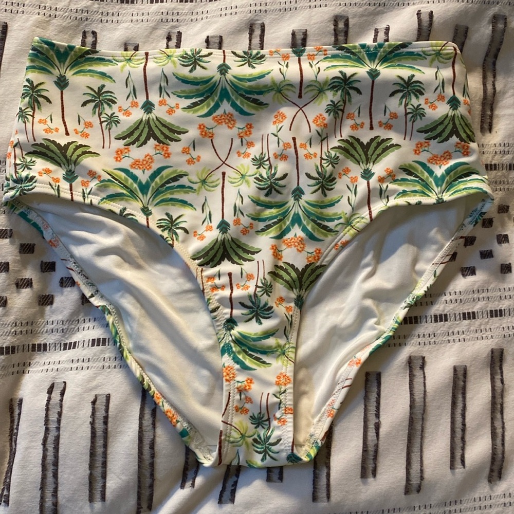 High waisted swim bottoms